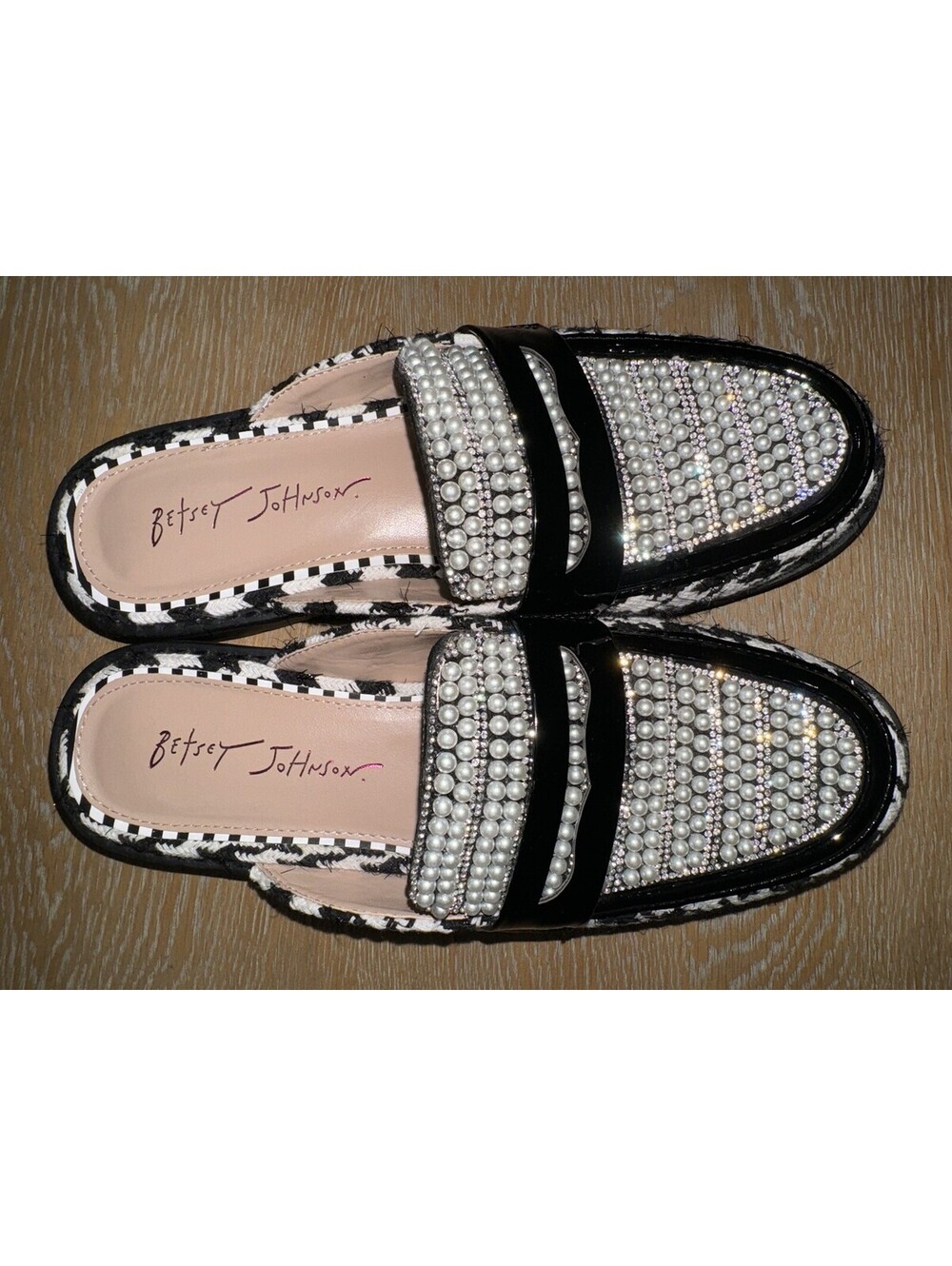 Betsey Johnson Ronin Womens Size 8 Pearl Rhinestone Houndstooth Mule Loafer - Picture 3 of 6